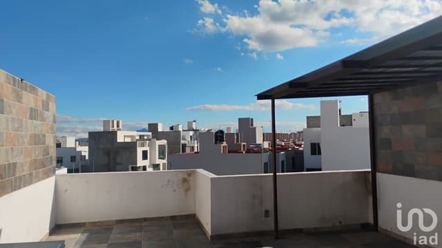 CASA EN FRACCIONAMIENTO DORADO RESIDENCIAL