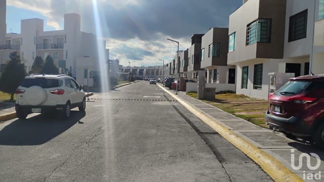 CASA EN FRACCIONAMIENTO DORADO RESIDENCIAL