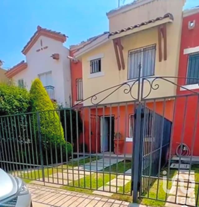 Casa al sur de Pachuca a 5 mínutos de Centro comercial Explanada