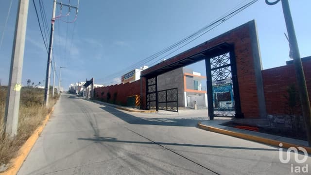 CASA EN VENTA EN PRIVADA RESIDENCIAL,PACHUQUILLA,MINERAL DE LA REFORMA,HGO.