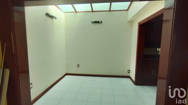 CASA EN RENTA DE 4 RECAMARAS EN LA COLONIA ISSSTE EN PACHUCA,HGO.