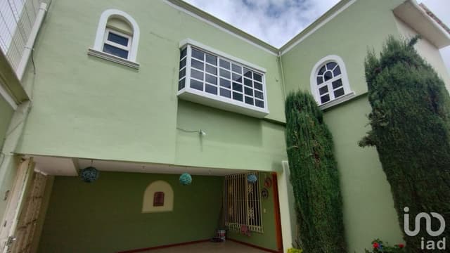 CASA EN RENTA DE 4 RECAMARAS EN LA COLONIA ISSSTE EN PACHUCA,HGO.