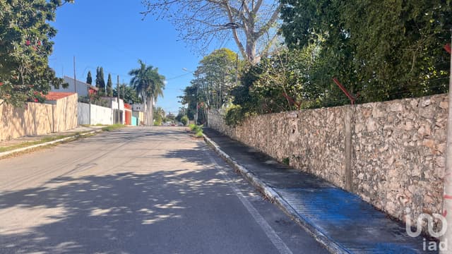 TERRENO EN VENTA CERCA DE MACROPLAZA MERIDA YUCATAN