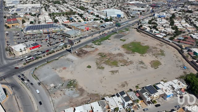 Se vende Terreno en Avenida Tecnológico en Ciudad Juárez