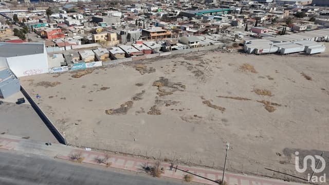 Terreno en venta en Avenida Principal Gomez Morin