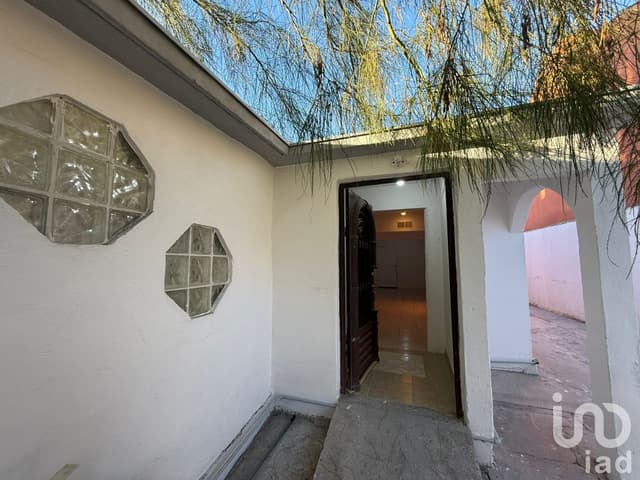 Casa en Renta de 1 Planta cerca de Consulado Americano Colonia Erendira