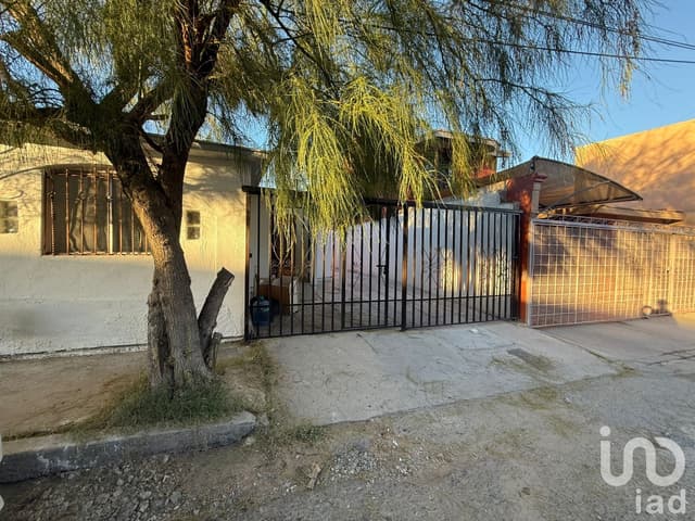 Casa en Renta de 1 Planta cerca de Consulado Americano Colonia Erendira