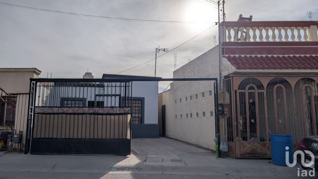 Casa en Renta en Rinconada de las Torres cerca de Clinica IMSS 66