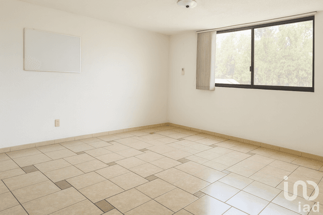 CASA EN VENTA PROPIA PARA ESCUELA O CONSULTORIOS, BELLAVISTA, CUERNAVACA