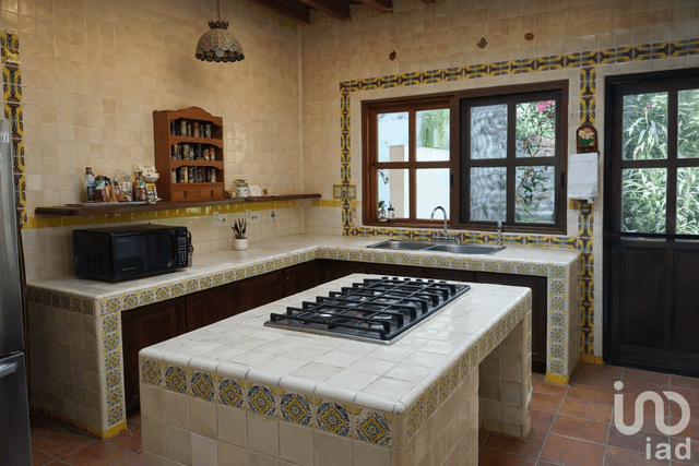 Casa en venta, 4 recamaras, Lomas Atzingo, norte de Cuernavaca