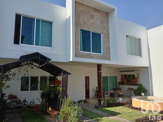 CASA EN RENTA EN CONDOMINIO, LOMAS ATZINGO, CUERNAVACA, MORELOS