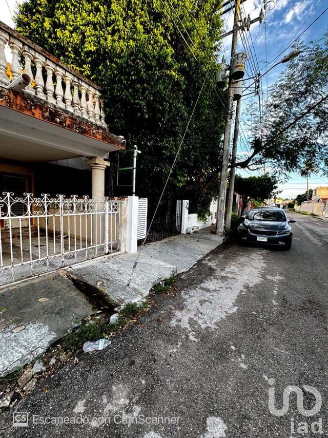 VENTA DE CASA EN COLONIA BRISAS.