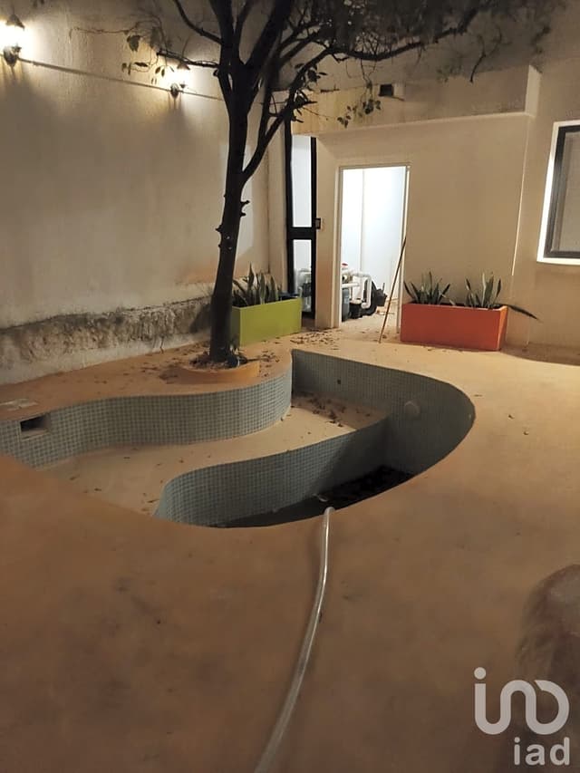 CASA EN RENTA EN CENTRO DE MÉRIDA, FRENTE PARQUE DE LA PLANCHA