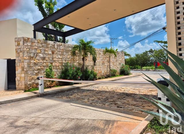 Casa en venta en Cholul, Yucatán.