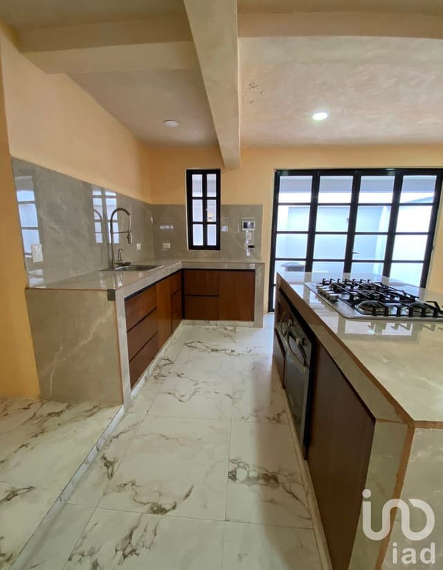 Casa en venta en Leandro Valle, Mérida, Yucatán