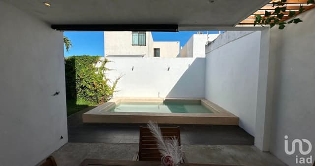 Casa en Venta en Las Américas, en esquina. Acepta Infonavit.