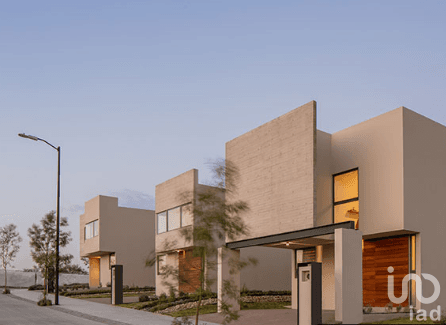 Casa en Av. Paseo De La Lila Oriente Lote Zizana, Fraccionamiento Zizana, 76245 Qro.