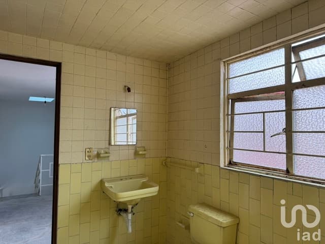 Casa 1 en Venta en Clavel, Casa Blanca, Metepec, México