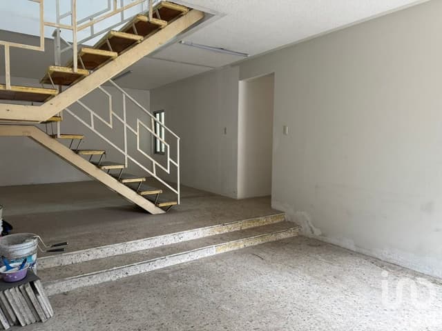 Casa en RENTA en Clavel, Casa Blanca, Metepec, México. Ideal para oficina