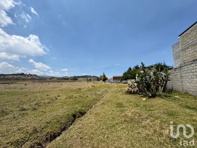 Terreno en Venta en Almoloya de Juárez en Privada Exclusiva, ubicado frente al parque, en esquina.