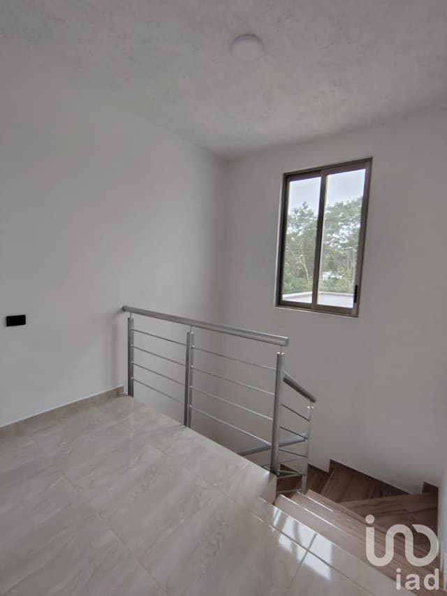 Venta de casa en Fraccionamiento Lirios en Coatepec.