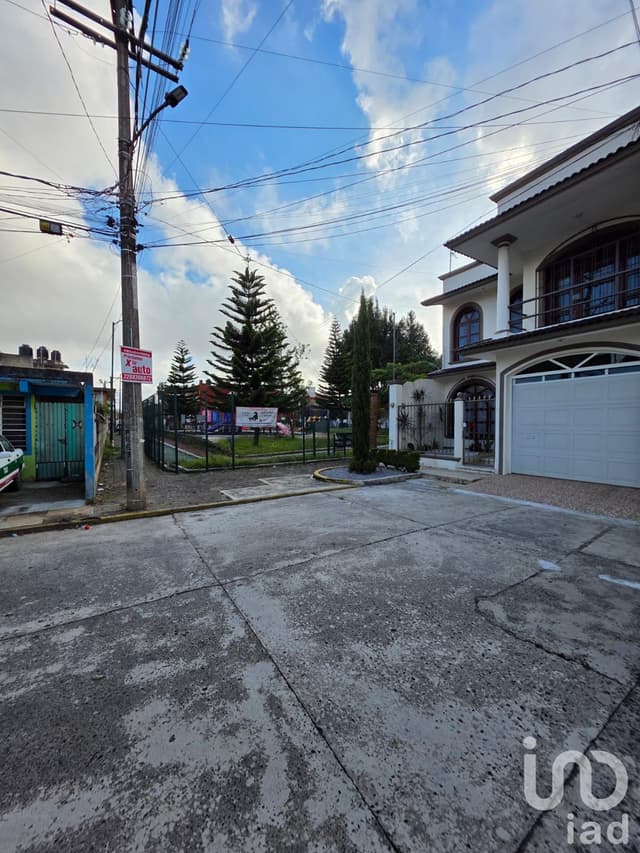 Venta de casa para inversión Colonia Constituyentes en Xalapa