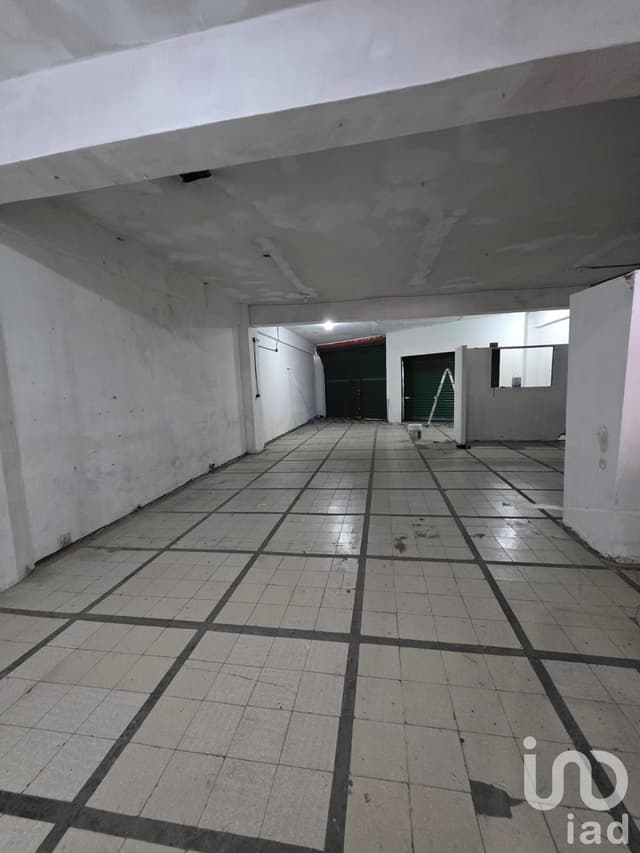 Renta de local comercial en av Lázaro Cárdenas en Xalapa, Veracruz