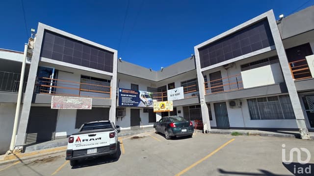 LOCALES EN RENTA EN PLAZA COMERCIAL CENTRICA, CD JUAREZ CHIH