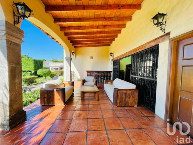 Casa en venta para fin de semana o renta vacacional cerca de Tequesquitengo, Cuernavaca