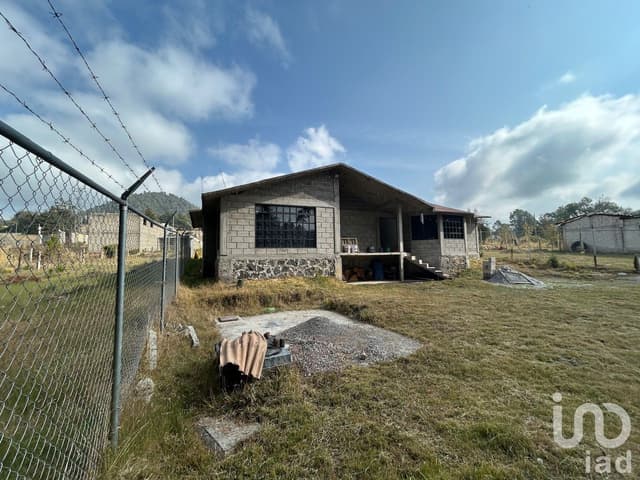 Casa en zona boscosa un nivel en venta, Huitzilac Morelos