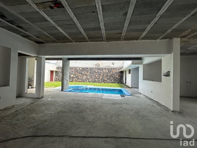 Casa en venta con alberca en Burgos Cuernavaca