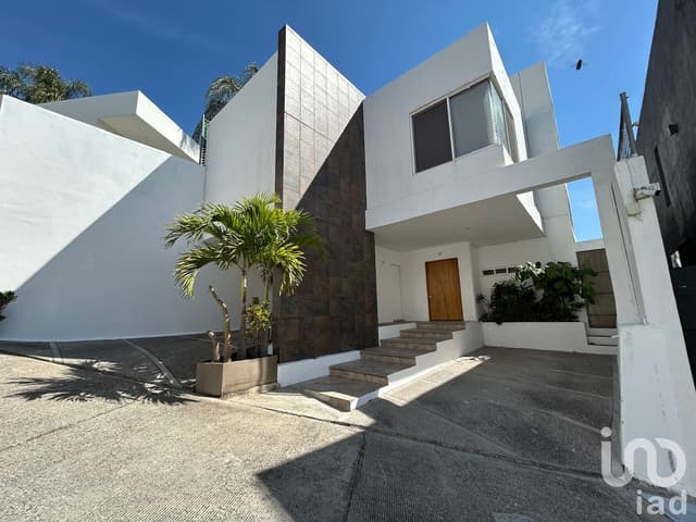 Casa en venta en condominio en Delicias Cuernavaca
