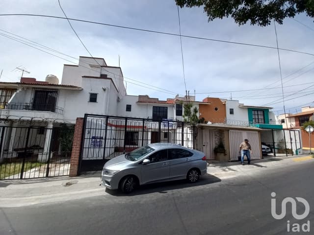 Casa en renta a dos cuadras del Tec de Monterrey