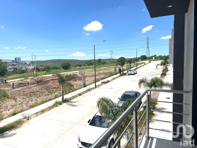 Casa en VENTA en Villamagna con recamara en planta baja y Roof top en San Luis Potosi