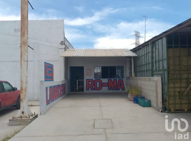 CASA CON LOCAL COMERCIAL EN VENTA SOBRE BLVD FORJADORES LA PAZ BAJA CALIFORNIA SUR