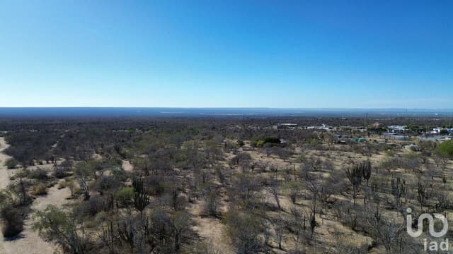 TERRENO CAMPESTRE EN VENTA 9322m2 EN LA DIVINA PROVIDENCIA A UN COSTADO DE CALAFIA CUENTA CON AGUA