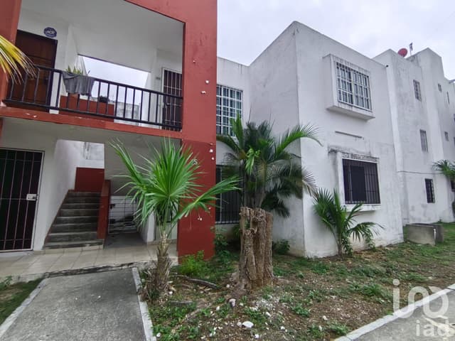 DEPARTAMENTO DE 3 REC EN LA SM. 51 CANCUN, CENTRO