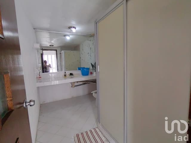 CASA CON MULTIPLES ESPACIOS PARA CORPORATIVOS, OFICINAS, ESCUELAS EN EL CENTRO DE CANCUN, Q.ROO