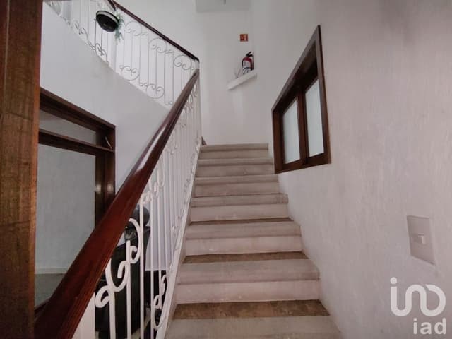CASA CON MULTIPLES ESPACIOS PARA CORPORATIVOS, OFICINAS, ESCUELAS EN EL CENTRO DE CANCUN, Q.ROO