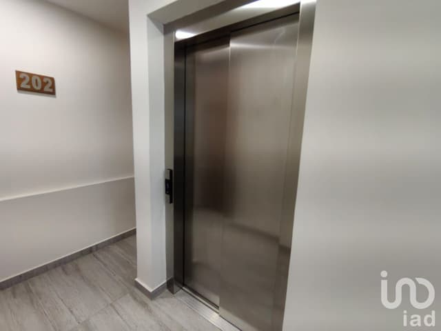 VENDO CONDOMINIO EN LA AV. BONAMPAK FRENTE A PUERTO CANCUN, CANCUN, Q.ROO