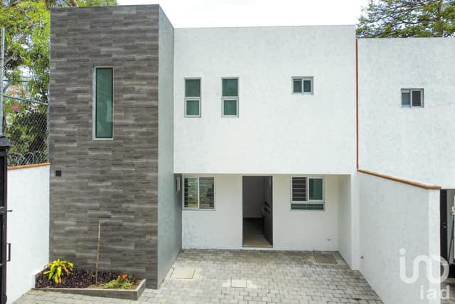 Vendo casa con jardín en Cuernavaca, Morelos