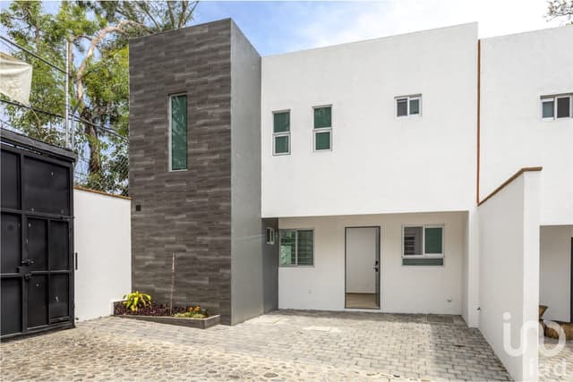 Vendo casa con jardín en Cuernavaca, Morelos