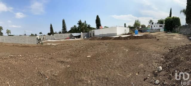 LOTE EN COLONIA DE JARDINES DE DELICIA, EN CUERNAVACA.