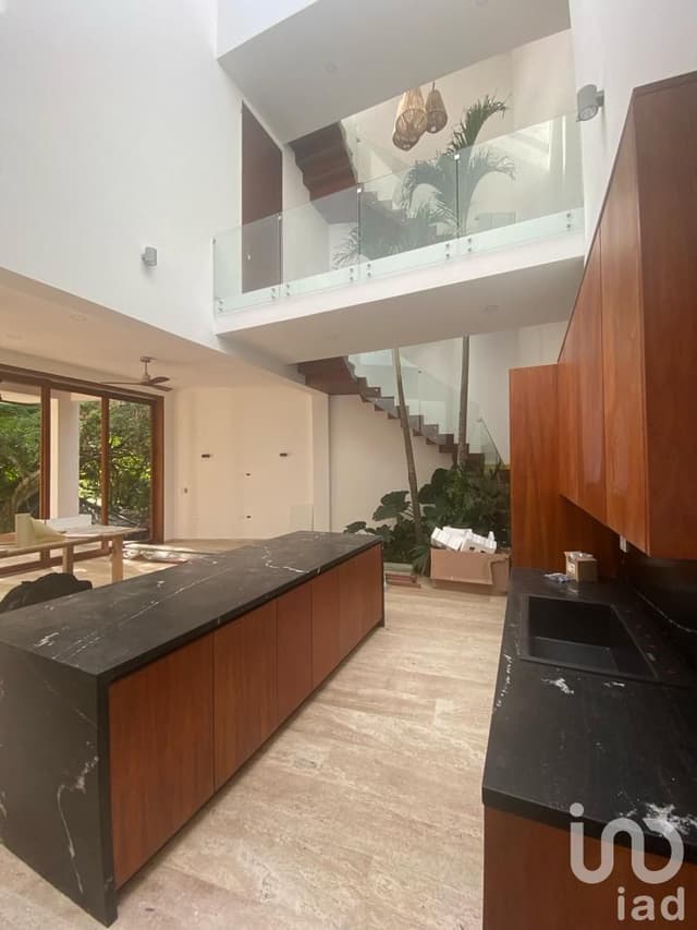 VIVE EN UN ENTORNO RODEADO DE NATURALEZA EN LA ZONA DIAMANTE EN PLAYA DEL CARMEN (VILLA MIRAMAR)...