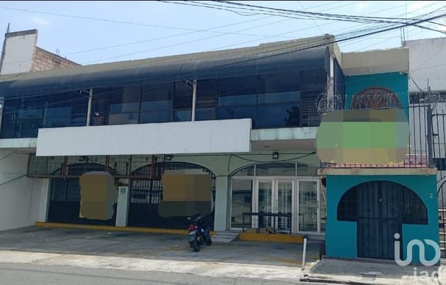 LOCAL COMERCIAL EN RENTA EN LAS PALMAS EXCELENTE UBICACIÓN...