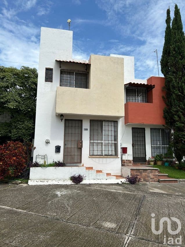 CASA EN VENTA EL FRACCIONAMIENTO VALPARAÍSO, TEMIXCO...