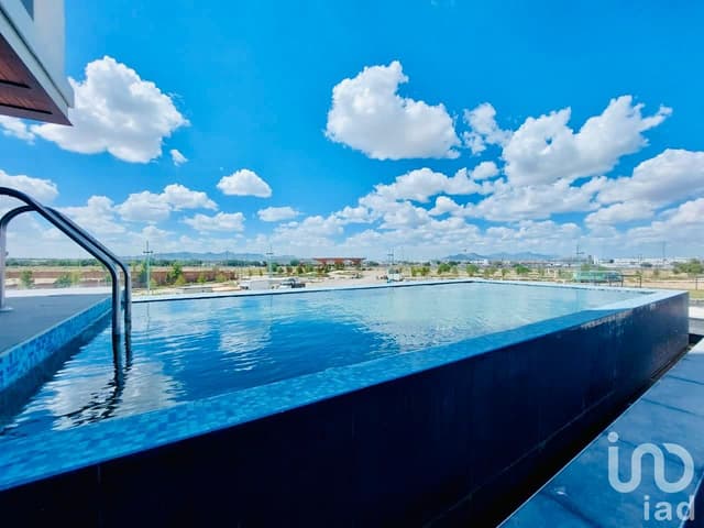 Departamento en renta amueblado en Torre Encinos con amenidades