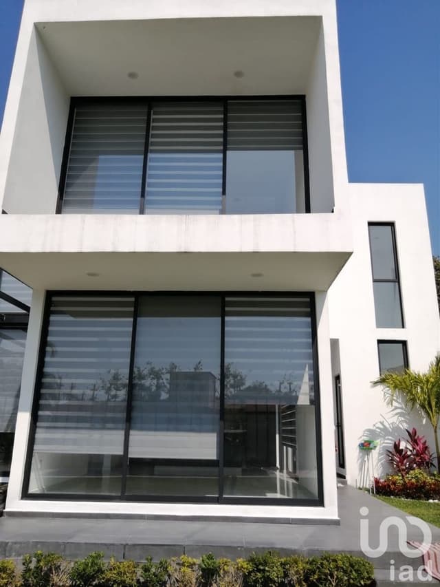 Casa en Venta con Alberca en Burgos Cuernavaca, Temixco, Morelos