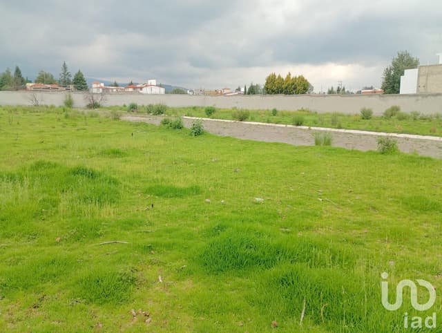 Gran terreno en venta Cacalomacan, Toluca Estado de México