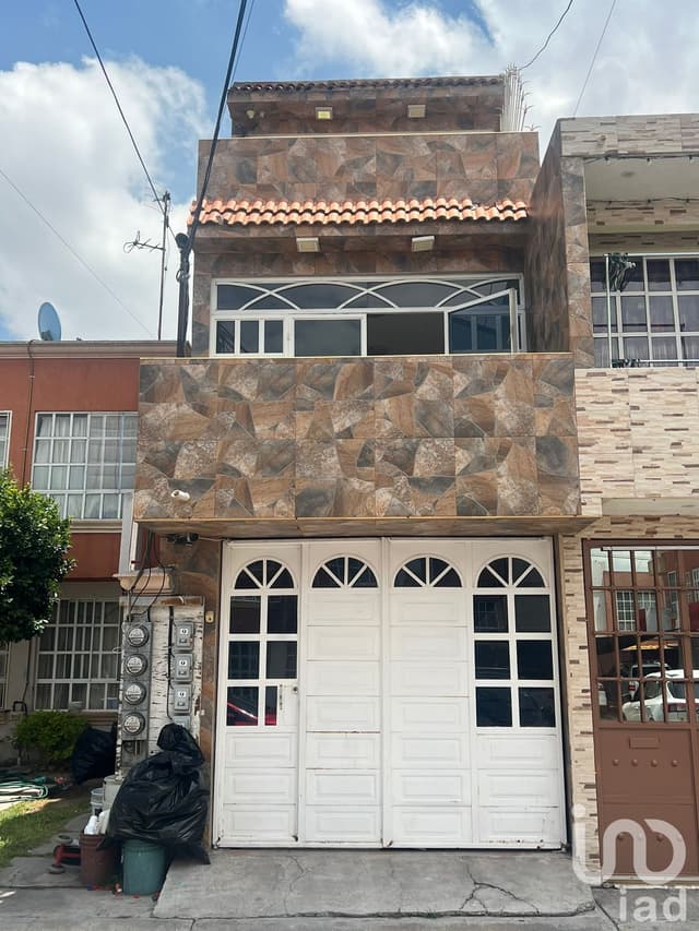 CASA EN VENTA EN BOSQUE DE LOS CEDROS, LOS HEROES TECAMAC